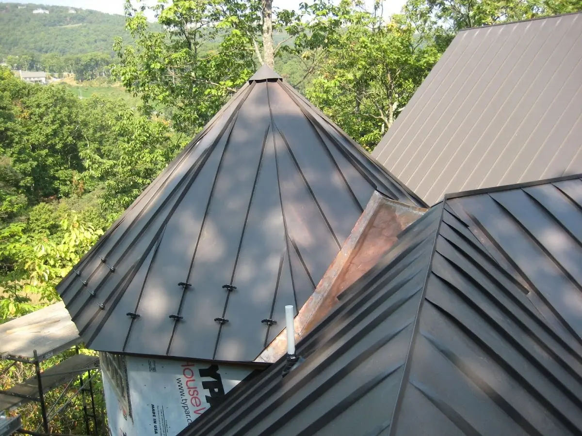 Professional Gutter Cleaning by Craftsman Roofing in Grenloch